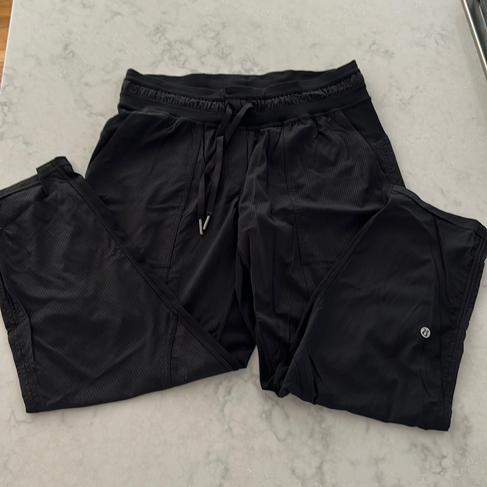 Lululemon Dance Studio Mid-Rise Cropped Pant